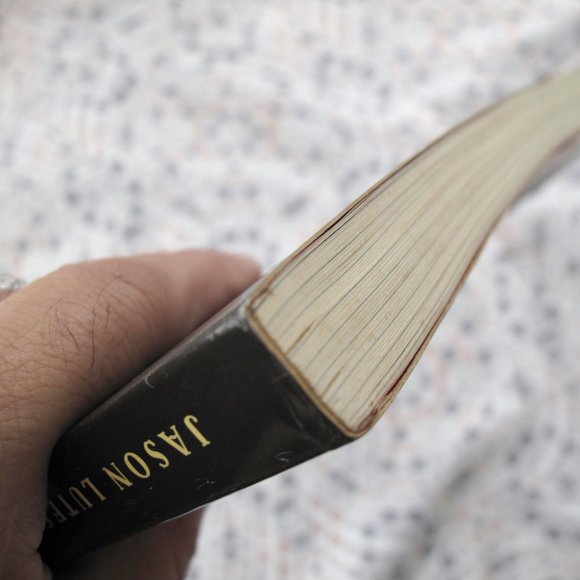 COMICS & GRAPHIC NOVELS | Berlin: City of Stones: Book One by Jason Lutes - Picture 12 of 14